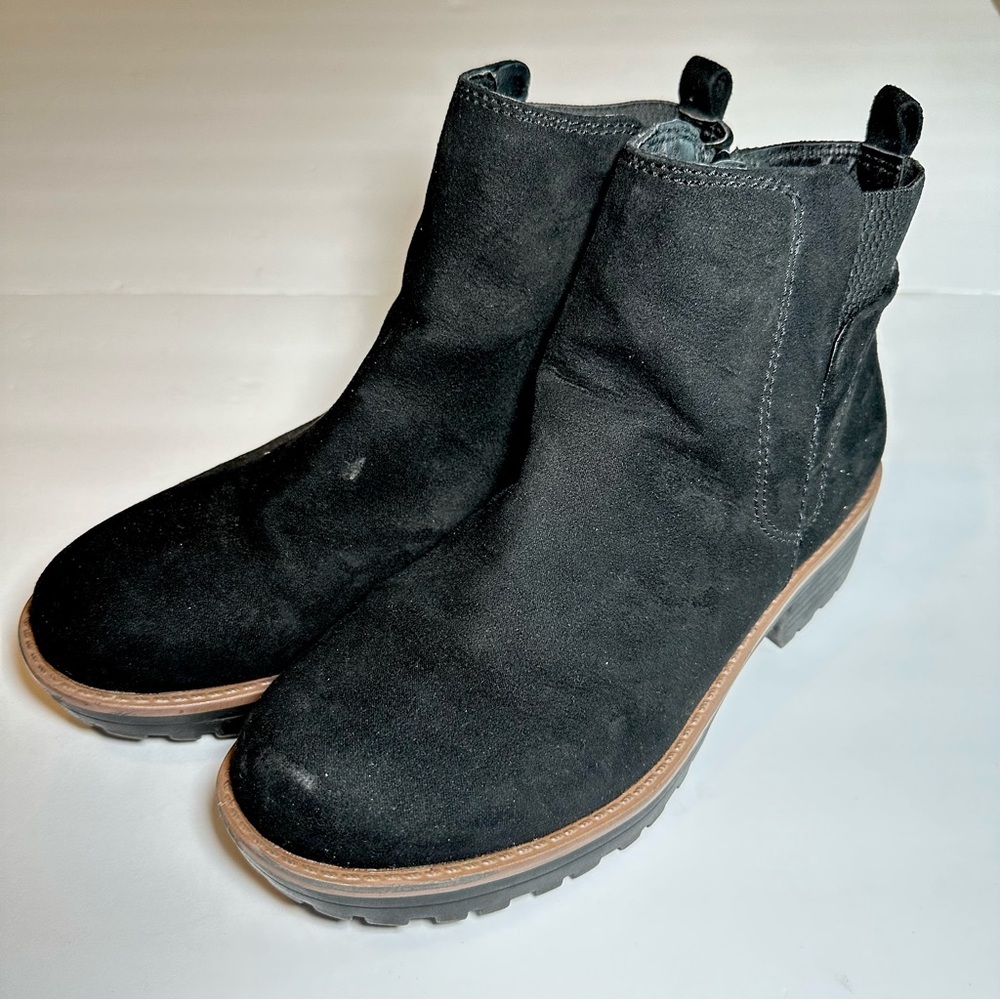 Sun + Stone's Kandy boots booties ground stylish Chelsea chunky lug platform
